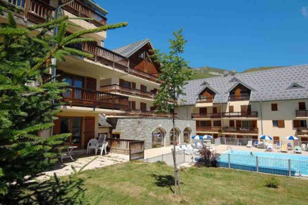 Logement 4/6 Personnes A La Montagne Avec Piscine Apartment Saint-Sorlin-dʼArves Exterior foto